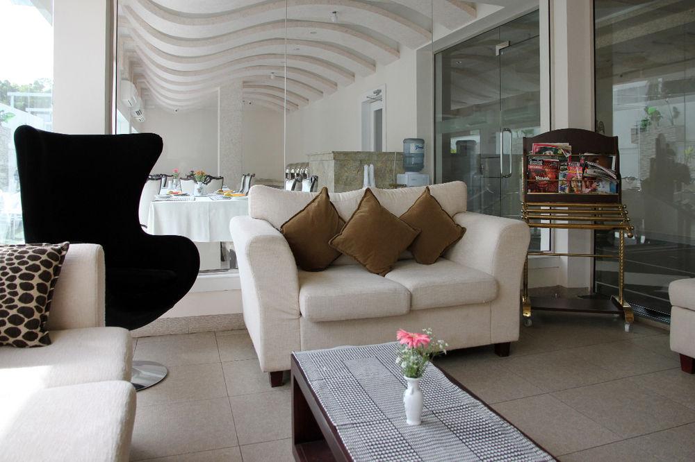 Royal Castle Hotel Negombo Eksteriør billede