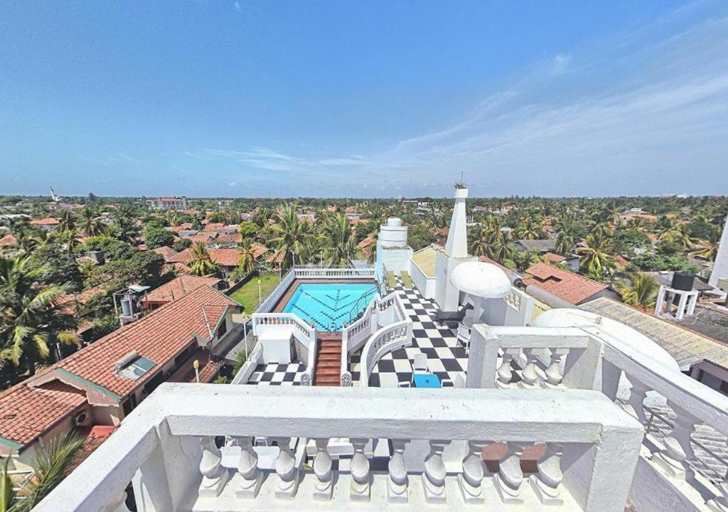 Royal Castle Hotel Negombo Eksteriør billede
